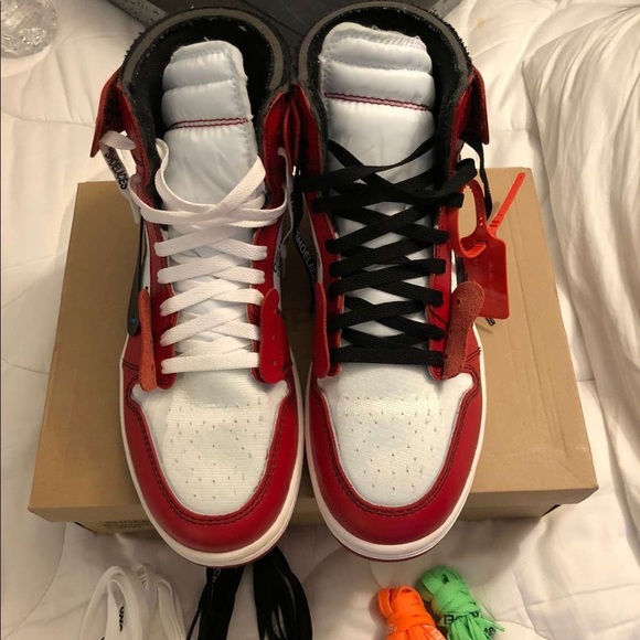 Off White Jordan 1s - Picture 4 of 5